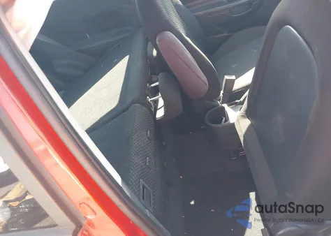 2008 Hyundai Accent Gs z USA, uszkodzony, nr VIN KMHCM36C38U070046